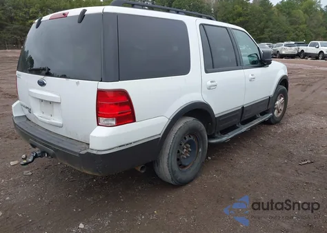 2005 Ford Expedition Xlt z USA, uszkodzony, nr VIN 1FMPU15525LA78200